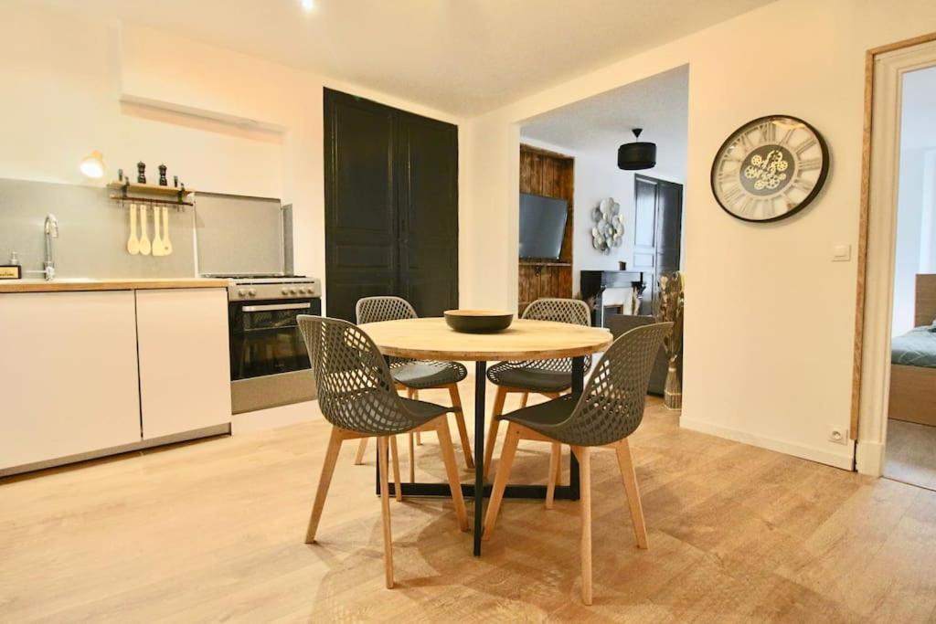Appartement Centre Brioude Exteriör bild